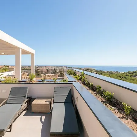 Sea View, Heated Pool, Garage, Ac, Playground Apartment Campoamor